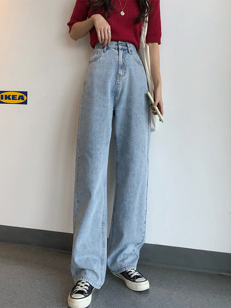 Model nou de blugi cu picioare late și legături în talie