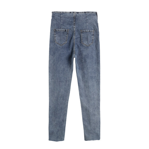 Sieviešu džinsi divās krāsās - taisns modelis