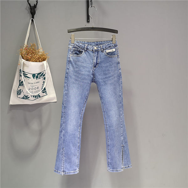 Blugi moderni de dama cu crapaturi in albastru