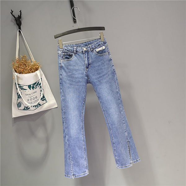 Blugi moderni de dama cu crapaturi in albastru