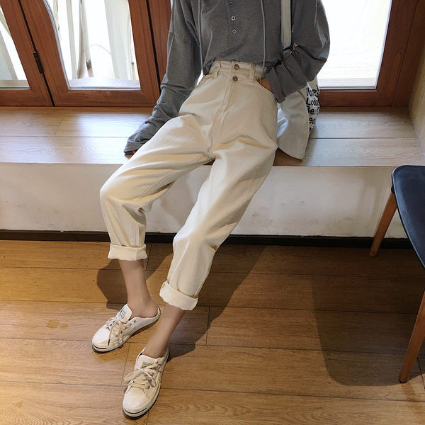 Blugi de primavara in culoare deschisa - model larg