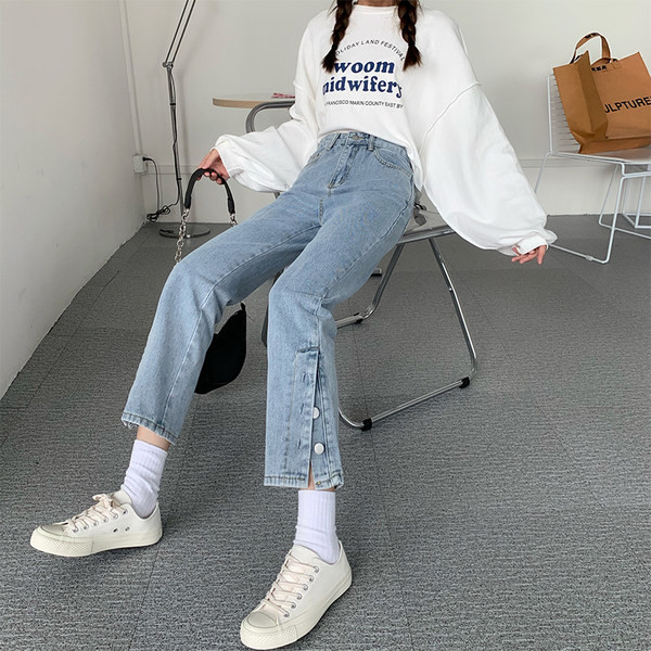 Blugi de damă actuali cu fante și buzunare