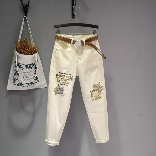 Blugi noi de dama cu broderie si talie inalta - model larg