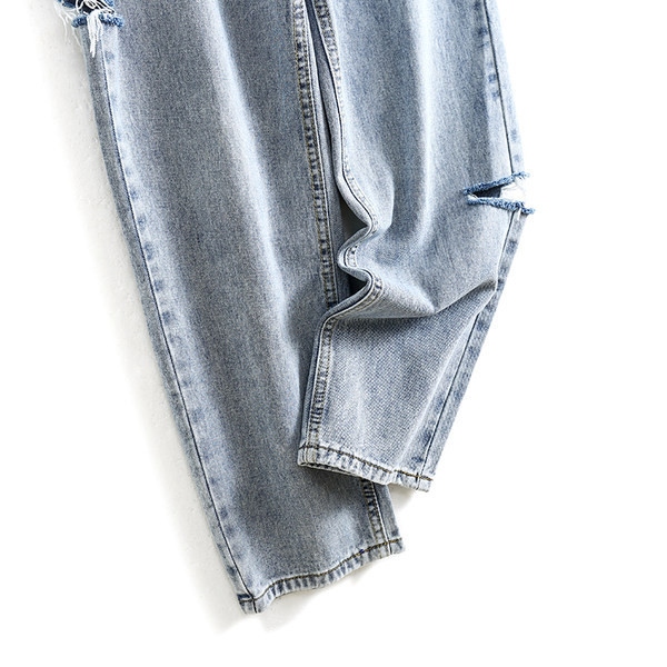 Blugi de dama cu buzunare si motiv rupt in albastru