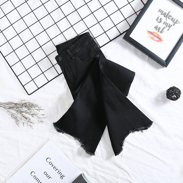 Blugi de damă cu picioare Charleston asimetrice