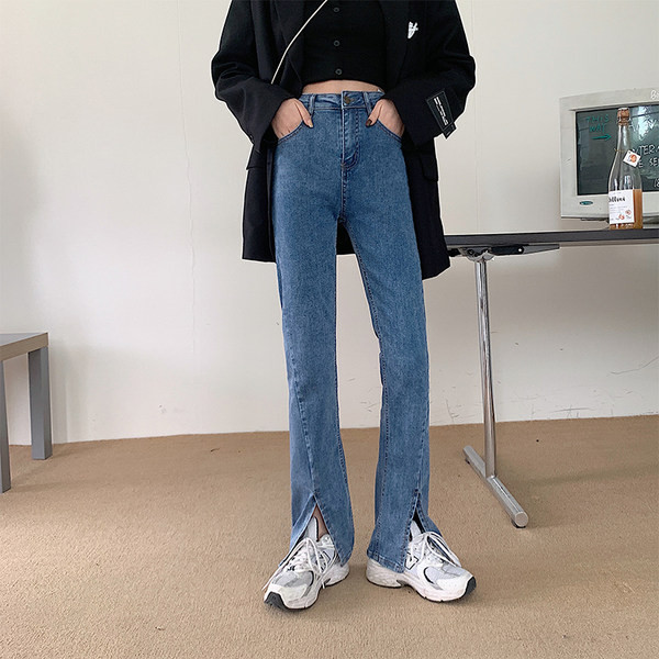 Γυναικεία τζιν casual με σχισμές