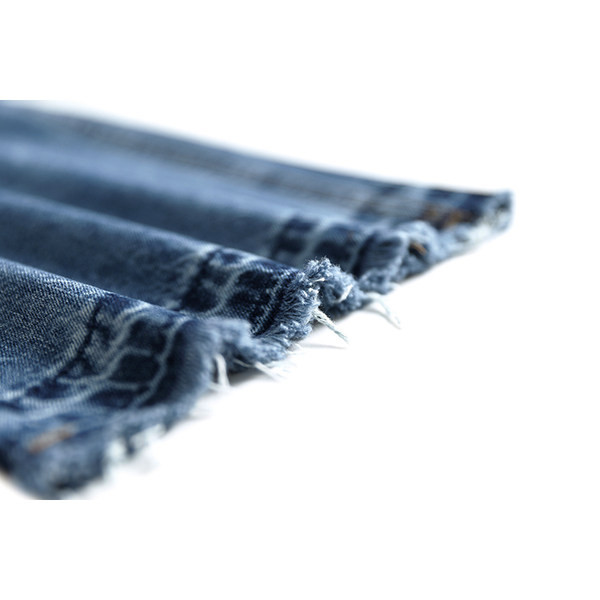 Sieviešu džinsi ar saplēstu motīvu un augstu vidukli - divi modeļi