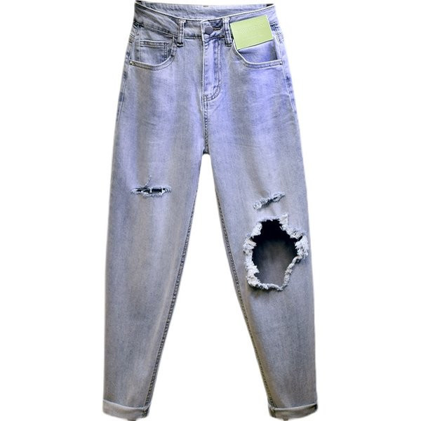 Blugi de dama din denim usor cu motive rupte si emblema