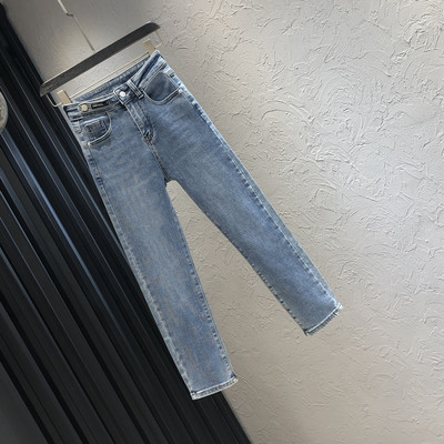 Γυναικεία μοντέρνα τζιν με τσέπες και ψηλή μέση