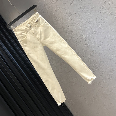 Γυναικεία τζιν σε μπλε και άσπρο - απλό μοντέλο