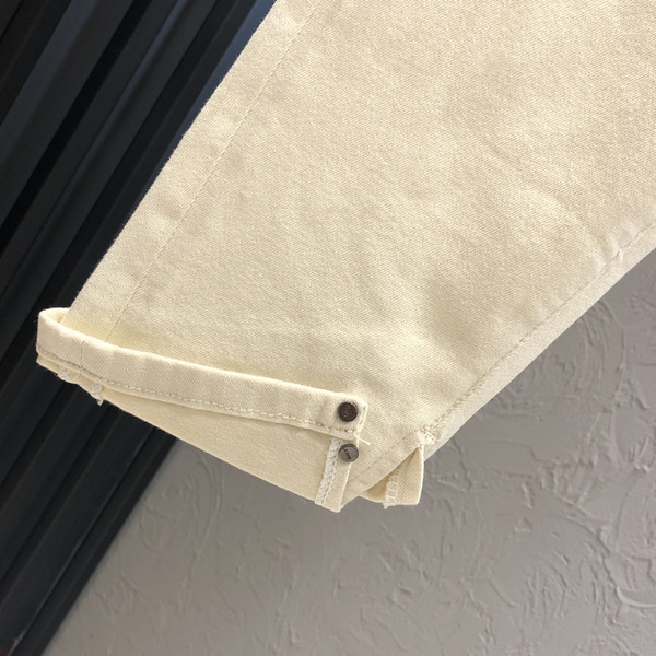 Sieviešu džinsu plats modelis ar augstu vidukli un kabatām