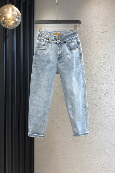 Blugi dama - model drept cu buzunare si talie inalta