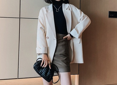 Geaca moderna de dama model lung uni cu buzunare