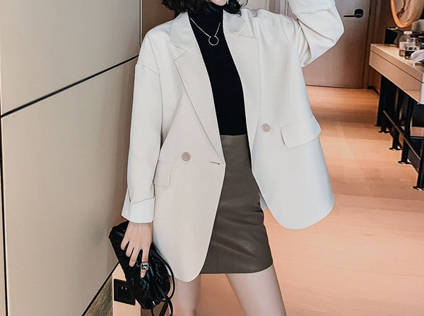 Geaca moderna de dama model lung uni cu buzunare