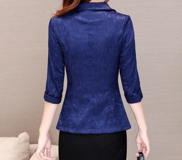 Geaca eleganta de dama model scurt montata