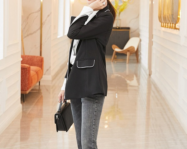 Geaca casual dama moderna model lung cu nasturi