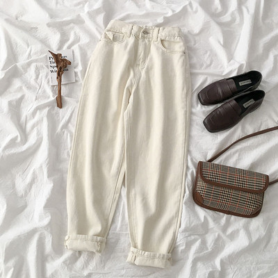 Sieviešu platie džinsi ar kabatām un pogu