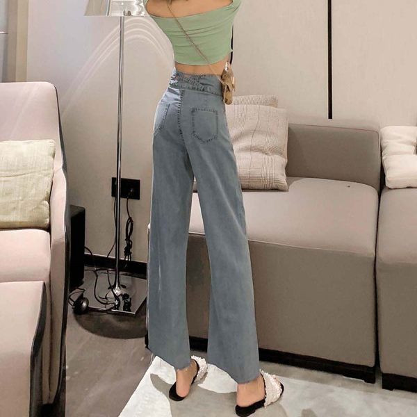 Blugi de damă din denim cu talie înaltă