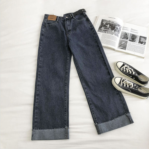 Blugi de dama model drept cu talie inalta si buzunare