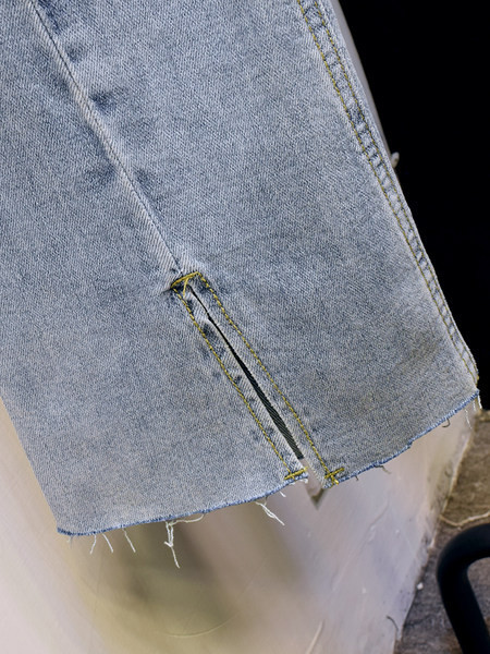 Blugi casual de dama cu crapaturi si talie inalta in albastru