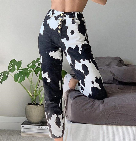 Plašs džinsu modelis ar dzīvnieku apdruku un 7/8 garumu