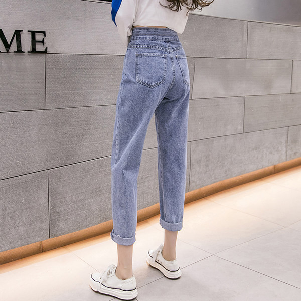 Γυναικείο τζιν παντελόνι με μεταλλική στερέωση