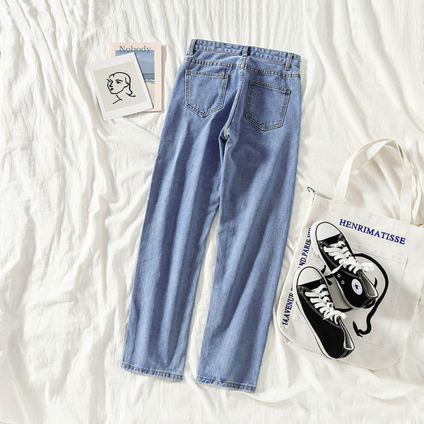 Sieviešu platie džinsi ar pogu un kabatām