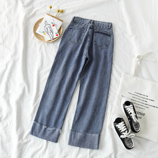 Blugi lati cu buzunare si talie inalta