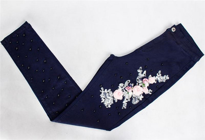 Γυναικεία τζιν και λουλούδια 3D