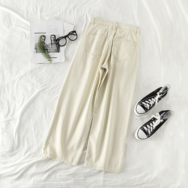 Blugi moderni de dama cu buzunare si nasturi