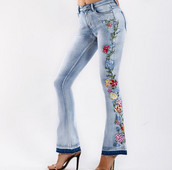 Blugi de damă cu flori brodate Charleston