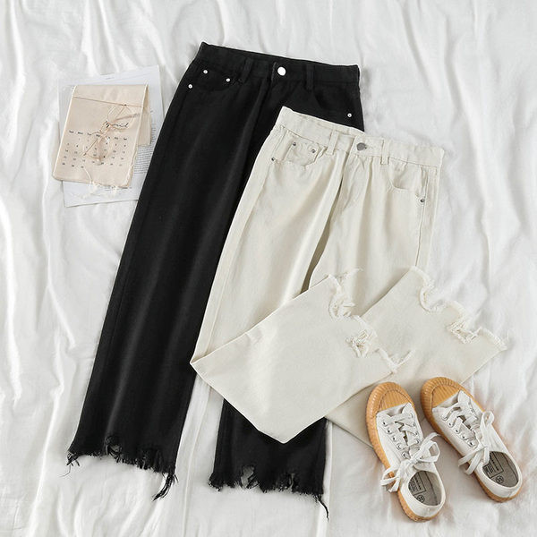 Φαρδύ μοντέλο γυναικεία τζιν με κουμπιά και σκισμένα μοτίβα