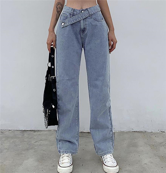 Model larg de blugi de dama cu inchidere asimetrica