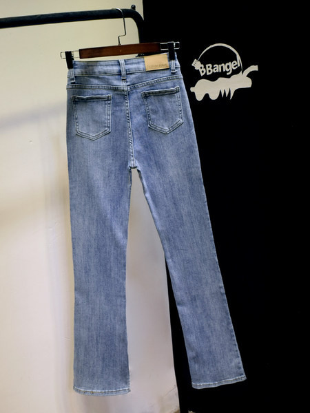 Noul model de damă face blugi cu talie înaltă - culoare albastră