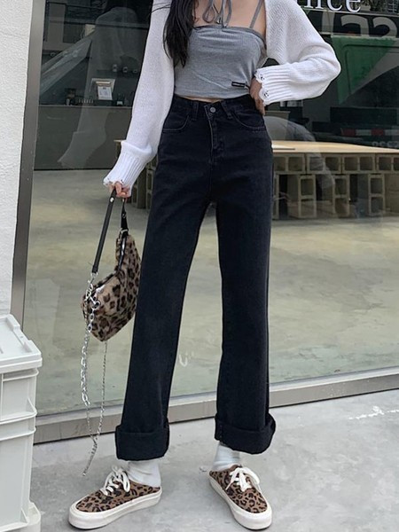 Jauns tīru sieviešu džinsu modelis melnā džinsā