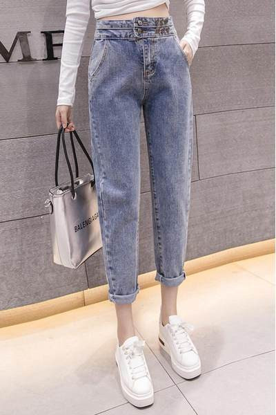 Sieviešu džinsu taisns modelis ar augstu vidukli - un metāla pogām