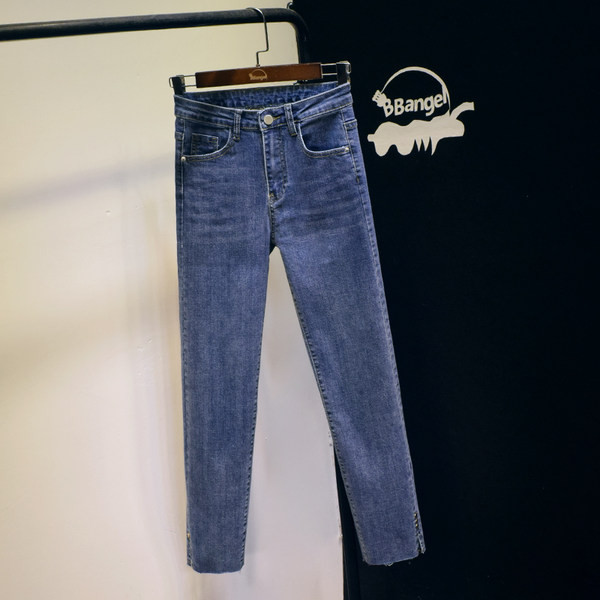 Sieviešu džinsi ar augstu vidukli - tīrs modelis zilā krāsā