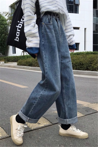 Plati džinsi ar augstu vidukli sievietēm