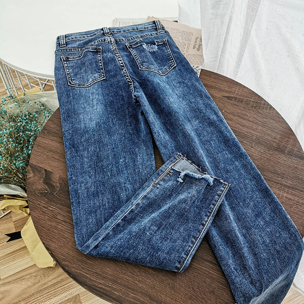 Bezmaksas modeļu sieviešu džinsi zilā krāsā