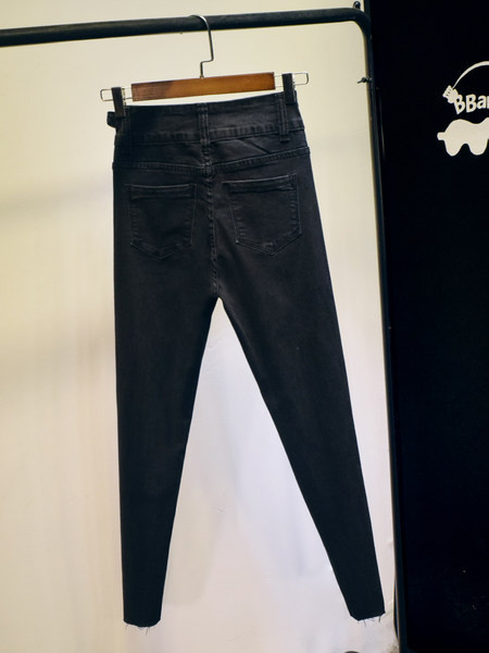 Blugi casual de dama cu talie inalta si motive rupte in negru