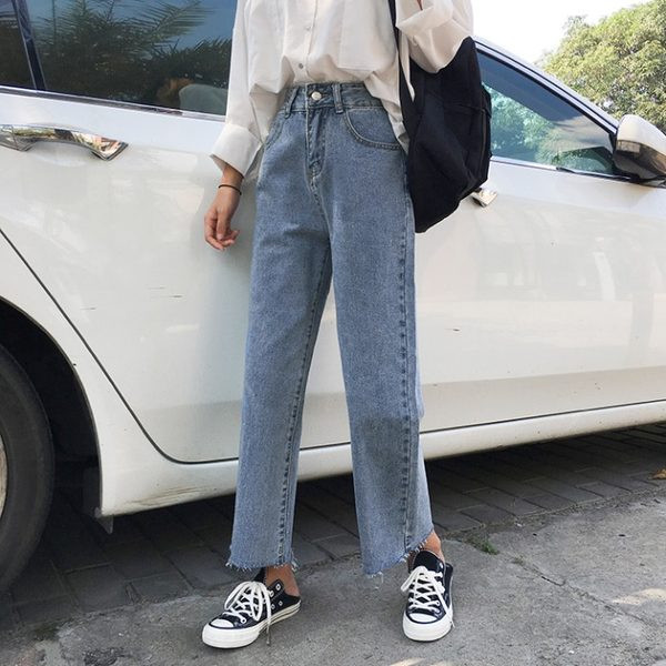 Model nou de blugi de vară până la glezne