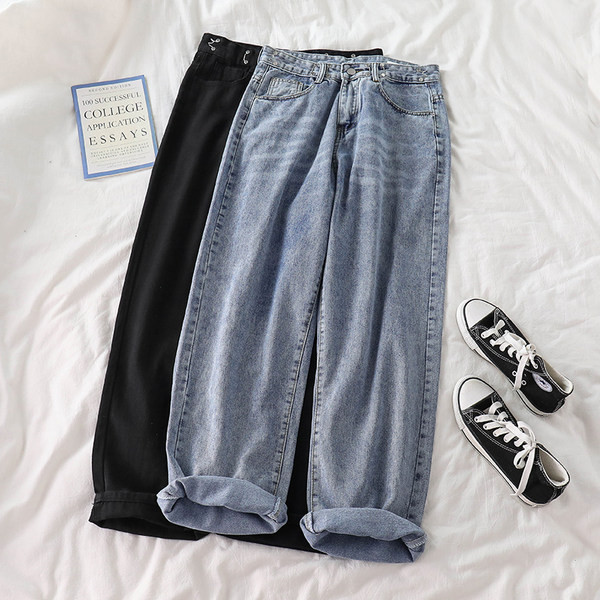 Ikdienas džinsi ar pogām - plats modelis