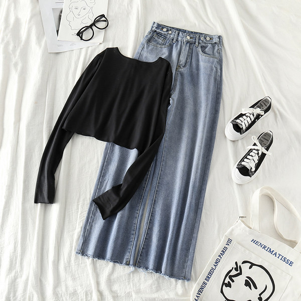 Blugi largi de dama actuali cu nasturi