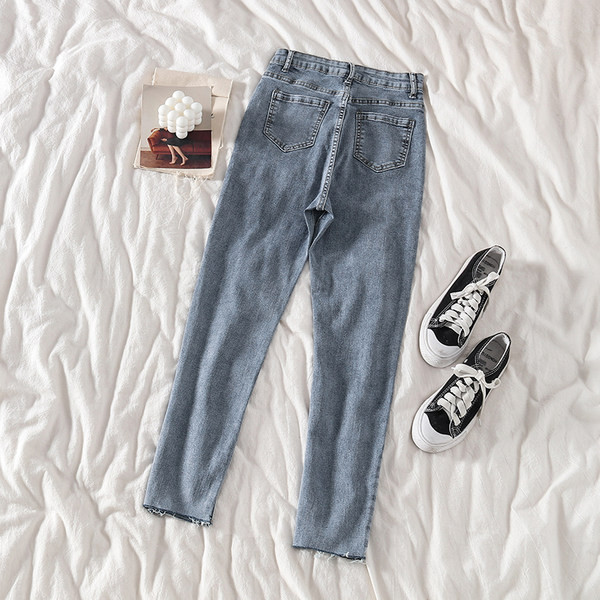 Mūsdienīgi sieviešu džinsi-Slim modelis ar pogām