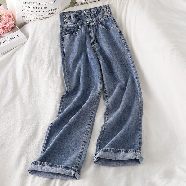 Jauns džinsu modelis ar pogām un augstu vidukli