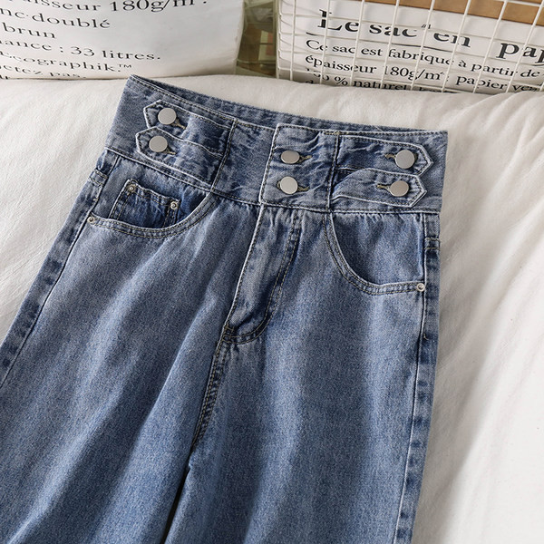 Jauns džinsu modelis ar pogām un augstu vidukli