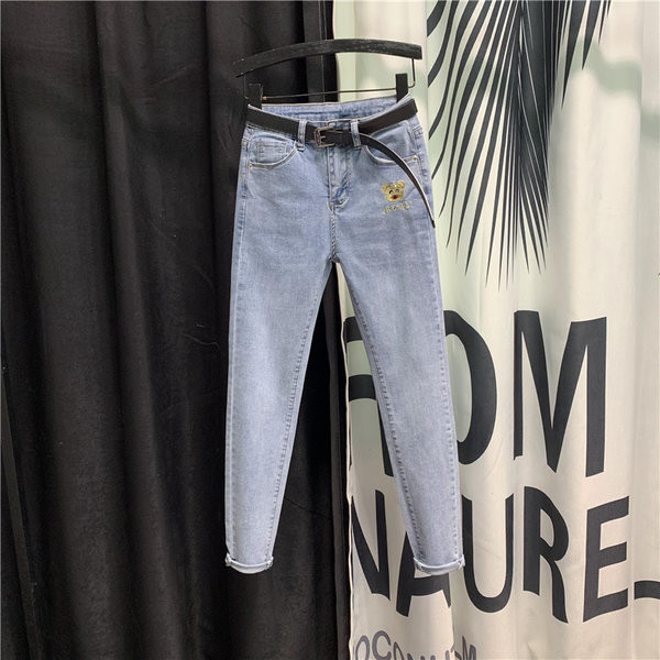 Model nou de blugi elastic de dama cu broderie