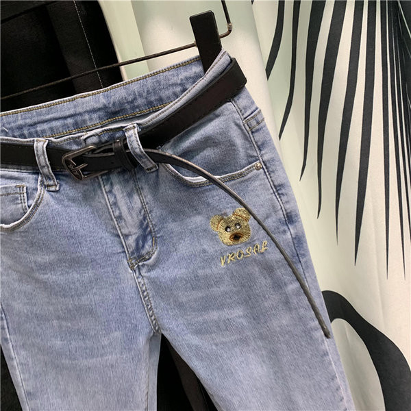 Model nou de blugi elastic de dama cu broderie