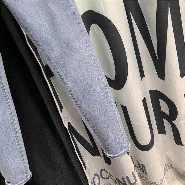 Model nou de blugi elastic de dama cu broderie