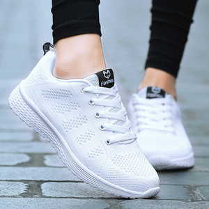 Sieviešu ikdienas elpojošas kedas ar mežģīnēm